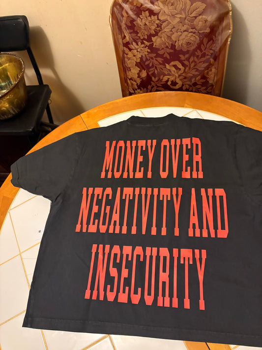 Monai Statue of Hustle Grey